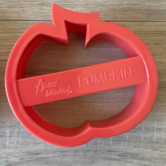Pumpkin Cookie Cutters - Picture 3 of 9